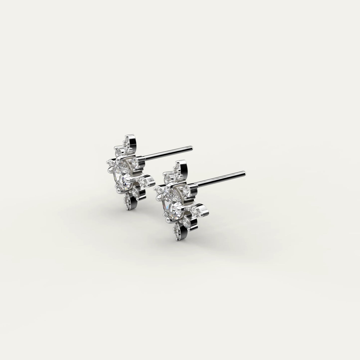 Goldmacher Vega 925 Silver Star Moissanite Stud Earrings – Round Center Stone & Hypoallergenic Design for Sensitive Skin or Everyday Sparkle.