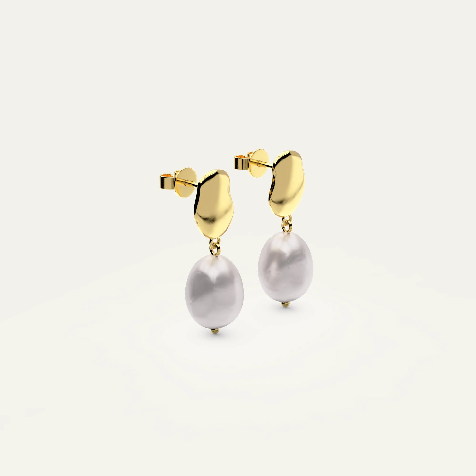 Goldmacher Drift Pearl Earrings – Lightweight Drop Earrings with Sculptural Gold and Pearlescent Shine
