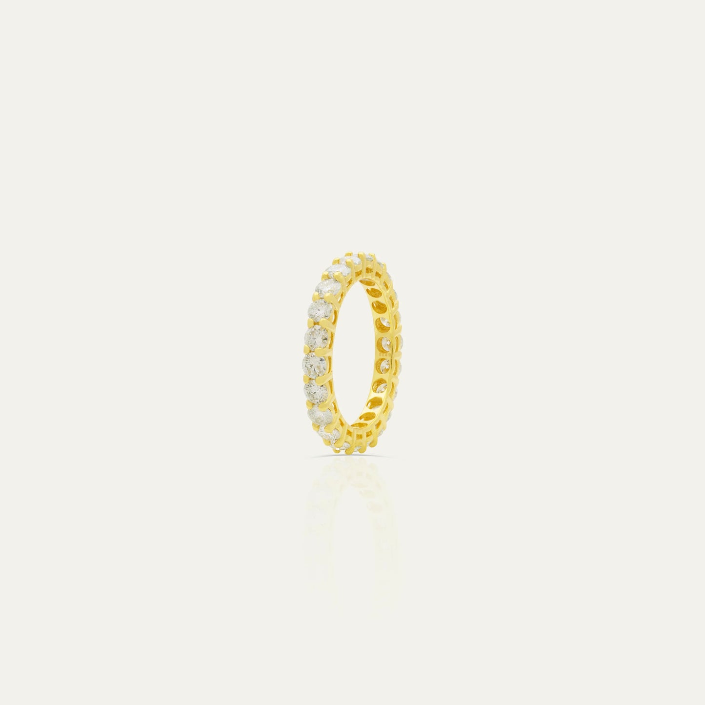 18K Gold Moissanite Eternity Band with 2.2ct Round Stones – Goldmacher Stardust Collection