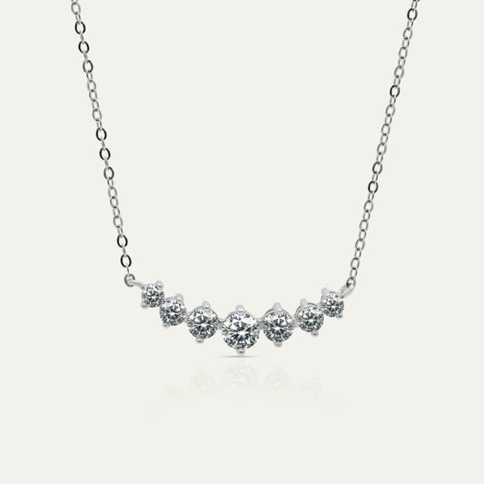 Goldmacher Felis 0.5ct round moissanite curved necklace in 925 silver