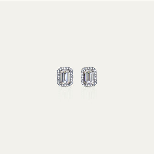 Goldmacher Lyra stud earrings in 925 silver with emerald-cut moissanite stones and a halo design